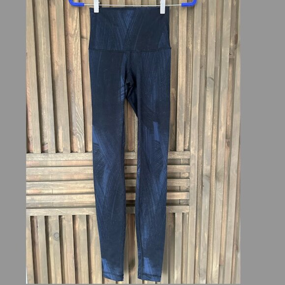 Lululemon Wunder Under 28" - Picture 4 of 7